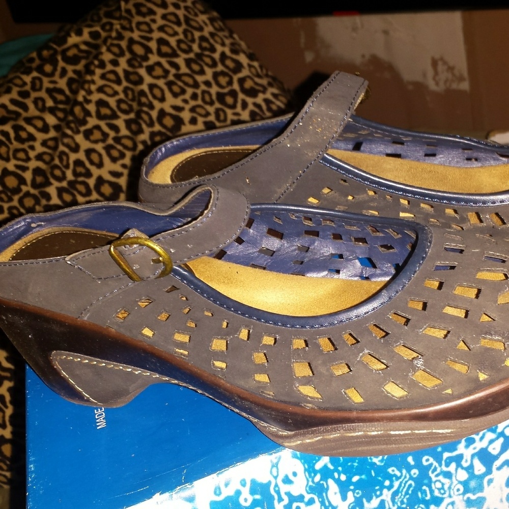 Slides - Picture 2 of 2